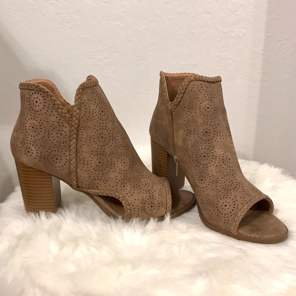 Women’s 3 Inch Heels/Pumps Size 7